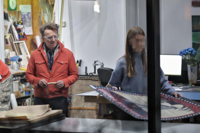 Paweł Wilczak szuka złota w w lombardzie