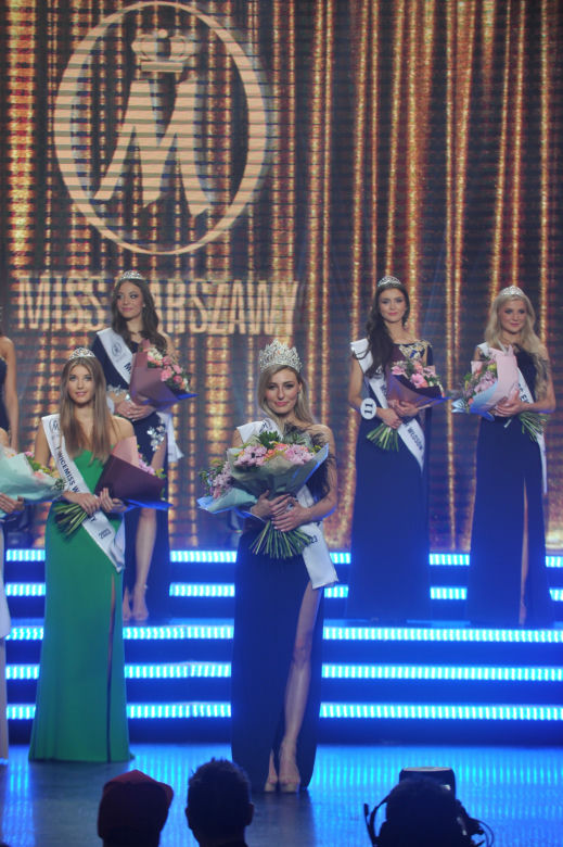  III Wicemiss Warszawy 2023 została Anna Towarek   a  IV Wicemiss Warszawy 2023 - Wiktoria Kurek. 