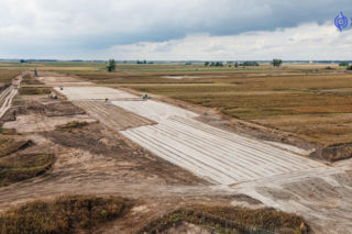 Plac budowy Portu Polska i jego wizualizacje