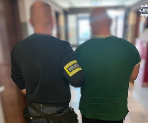 Oprawcy porwali 44-latka. Bili go młotkiem i polewali wrzątkiem