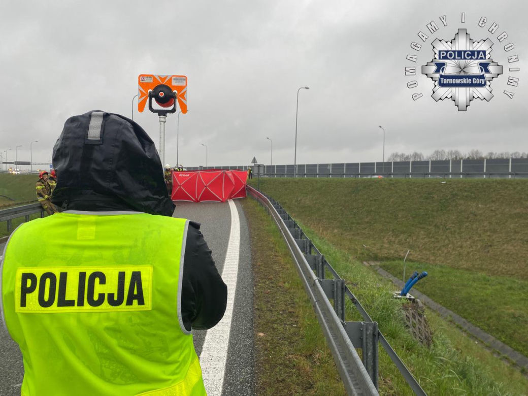 Horror na A1. Dwie osoby zginęły w makabrycznym wypadku busa