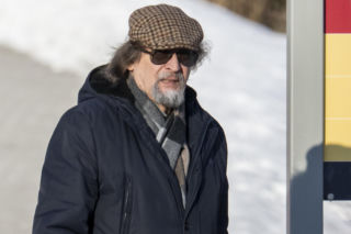 Kuzyn odwiedził prezesa w szpitalu