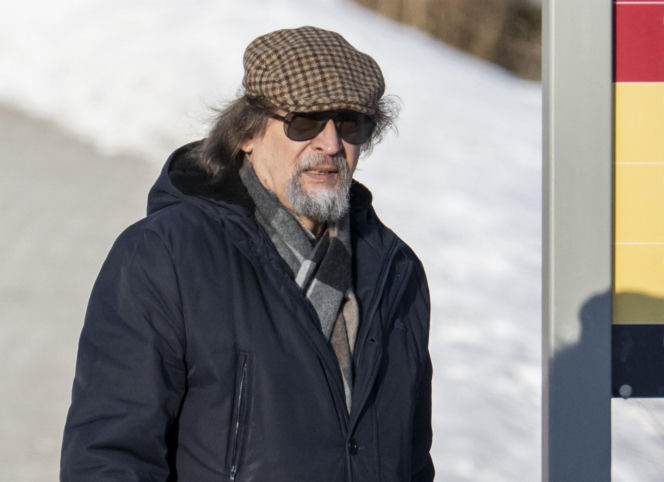 Kuzyn odwiedził prezesa w szpitalu