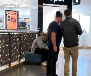 Maciej Zakościelny na zakupach