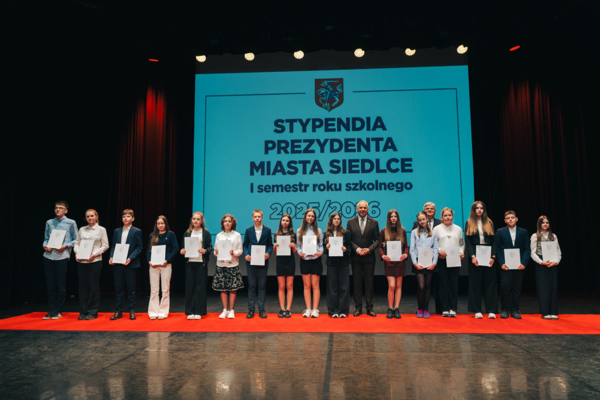 Najzdolniejsi uczniowie odebrali stypendia Prezydenta Miasta Siedlce