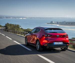 Mazda 3 2.0 SKYACTIV-G 122 KM 6MT (Soul Red Crystal)
