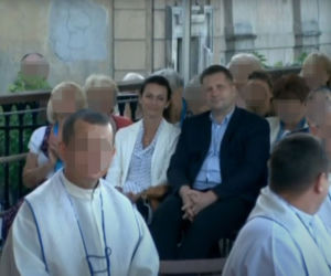 Czarnek z piękną żoną Katarzyną wybrali się na pielgrzymkę. Powitał ich Rydzyk