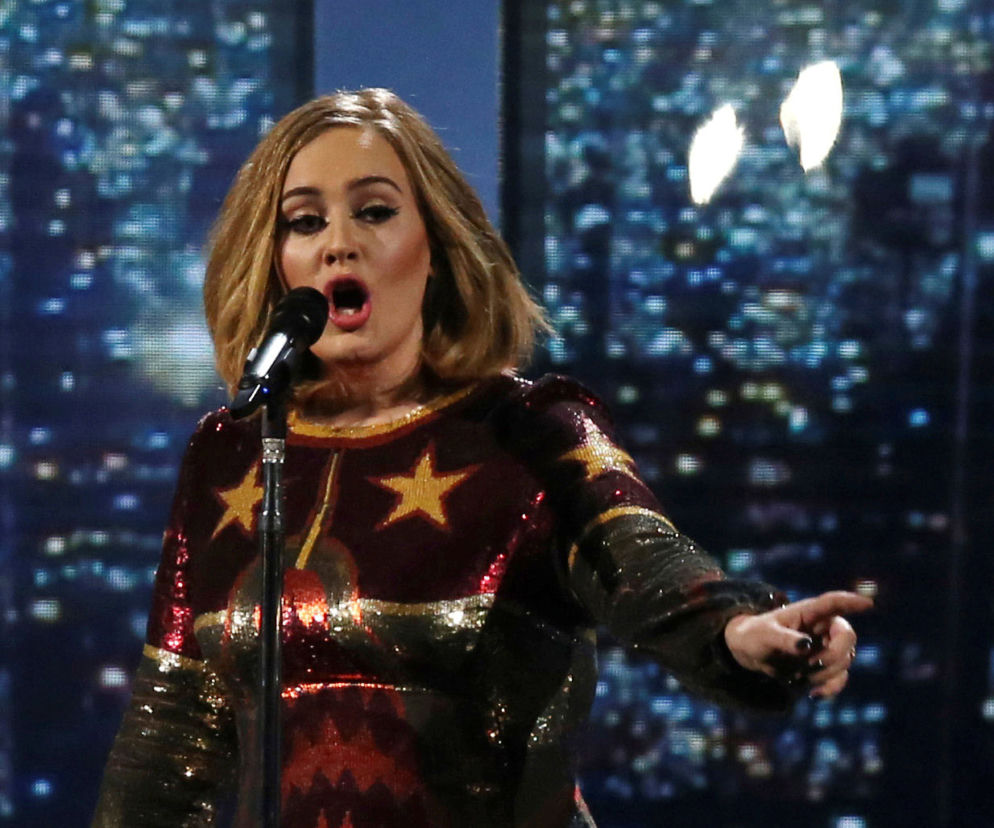 Adele okłamała fanów?! Nie zgadniesz, czego zażądala