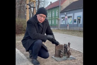 Burmistrz Rawicza przy niedźwiadkach - apeluje do mieszkańców i właścicieli psów