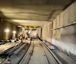 Tramwaje już jeżdżą pierwszym podziemnym tunelem tramwajowym w Warszawie