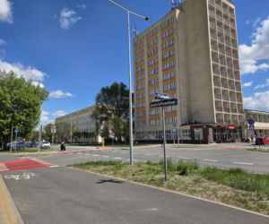 Tak się teraz jeździ na osiedlu Leśnym w Bydgoszczy. Nowa organizacja ruchu na ul. Sułkowskiego!