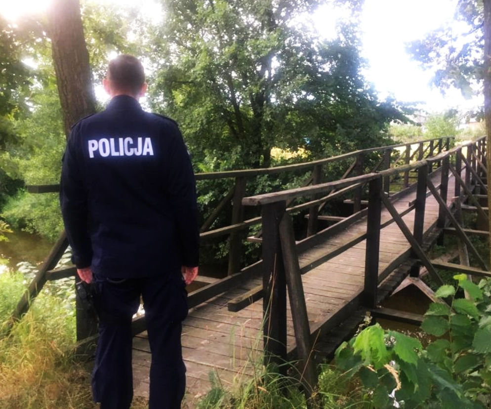 Policjanci dostali zgłoszenie o martwym psie w rzece Łęg