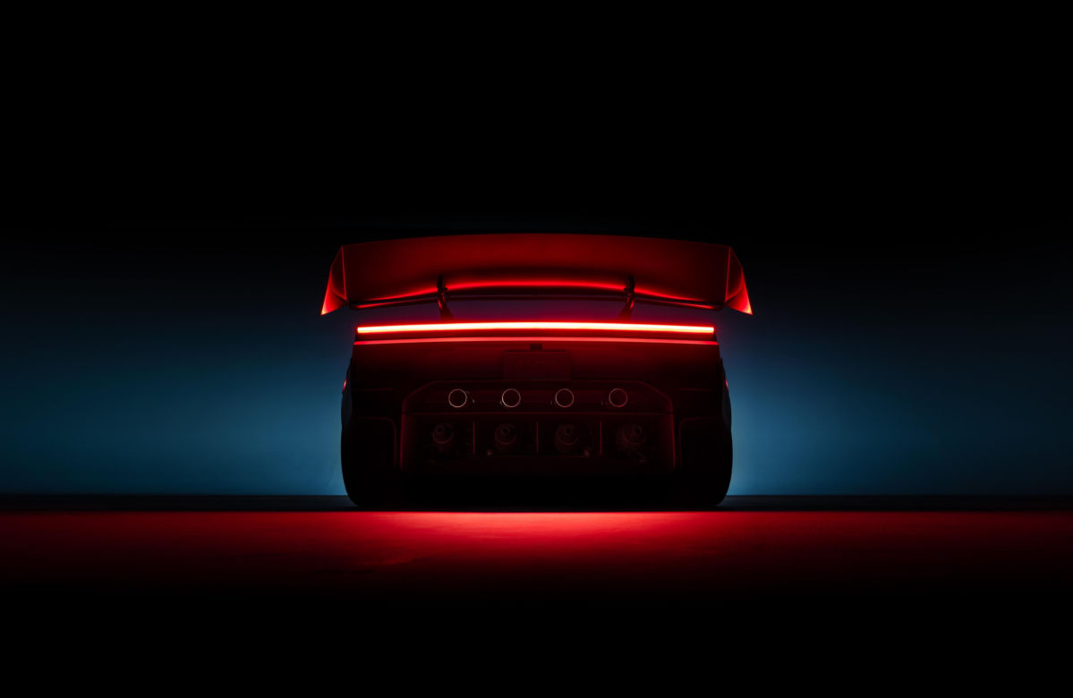 Latająca Tesla stała się rzeczywistością? Roadster wykonał niezwykły manewr