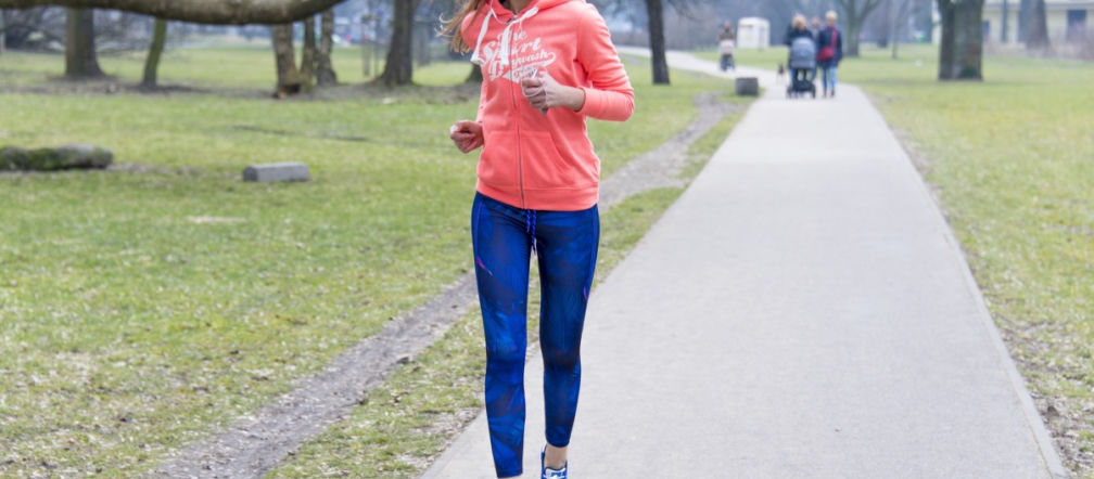 DSC_ 	Piękna Klaudia Halejcio na sportowo na joggingu !