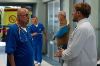 Na dobre i na złe odc. 976. Stefan Tretter (Piotr Garlicki), Maks Beger (Tomasz Ciachorowski)