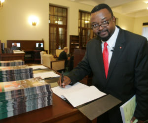 Były poseł zachęca, by mieć dużo dzieci. Sam ma siedmioro! Jeden z synów to znany muzyk