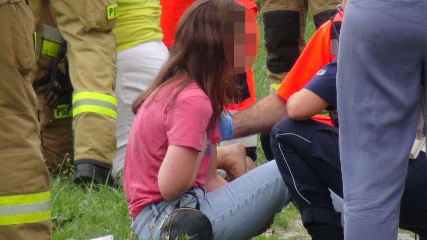 Tragedia w Warszawie. Tramwaj przytrzasnął 4-letniego chłopca i ciągnął po torowisku. Dziecko nie żyje, jego babcia zemdlała