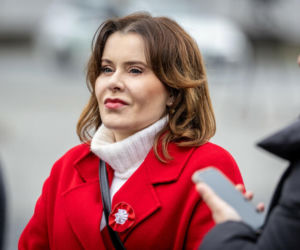 Kim naprawdę jest Anna Krupka? Wiek, wykształcenie, kariera, PiS