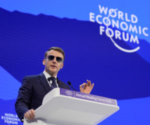 Trump wyśmiał Emmanuela Macrona. Co do diabła!