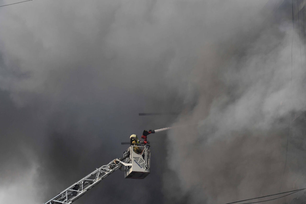 Pakistan/ Co najmniej 11 ofiar śmiertelnych pożaru w centrum handlowym w Karaczi