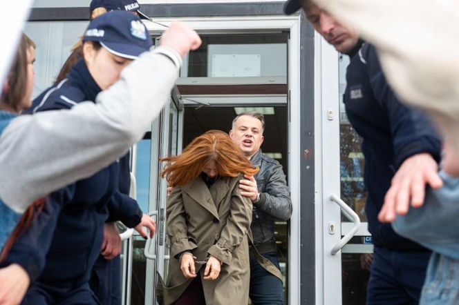 "Pierwsza miłość": powstaje fanklub Teresy i Mateusza... Historia ich zakazanej miłości zyskuje fanów