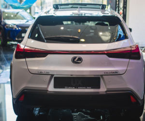 Lexus UX już w polskich salonach