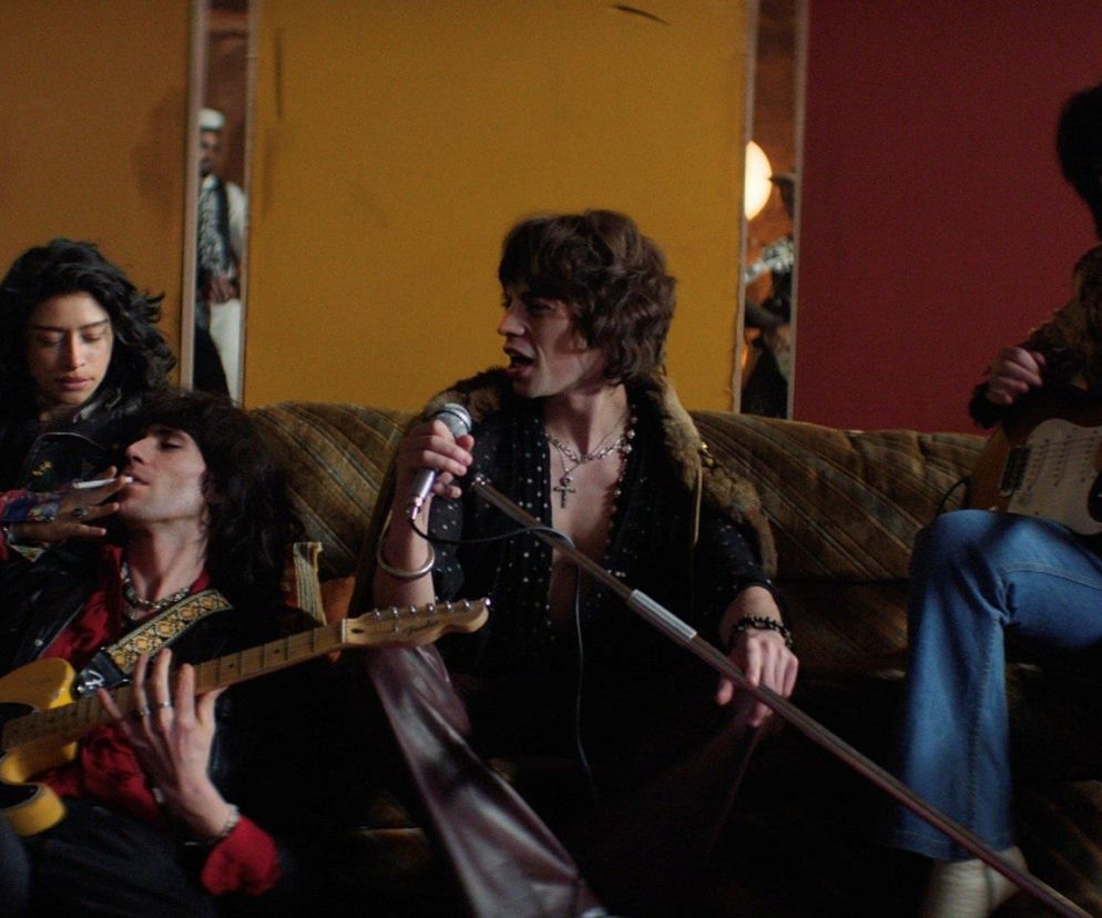 The Rolling Stones znowu mają po 30 lat w klipie do „In The Stars”. Wykorzystano technologię... deepfake!