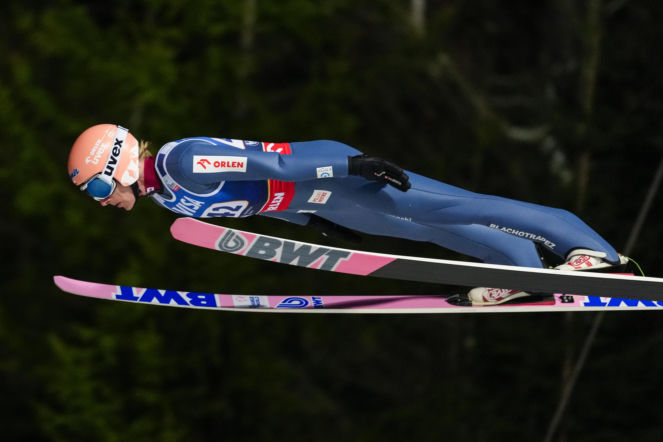 O której skoki dzisiaj? W sobotę 27 grudnia 2025 PK w Engelbergu, skacze Dawid Kubacki!