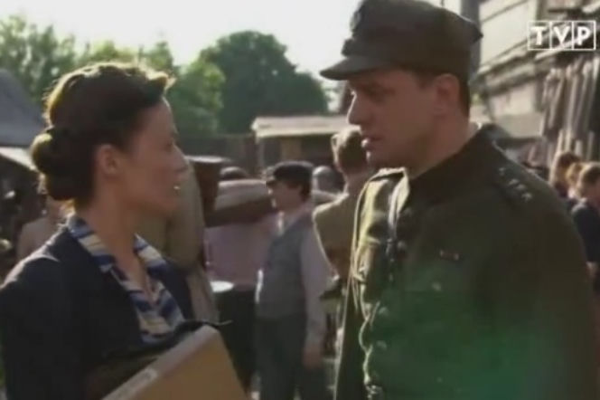CZAS HONORU 5, odc. 57. Wanda (Magdalena Różczka) i Karol Ryszkowski (Łukasz Konopka)