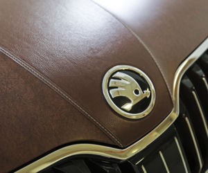 Skoda Superb III pokryta skórą