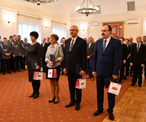 Białystok. Od 30 lat są związani z policją. Zobacz kto został wyróżniony