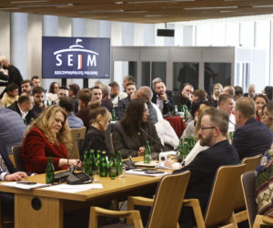 Niebywałe, do czego poseł PiS porównał strzelanie petardami. Doda aż złapała się za głowę! Szok