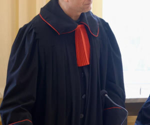 Właściciel schroniska „Happy Dog” szokuje. Chciał usunięcia sędziego ze sprawy!