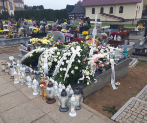 Grób Natalki z Głowaczowej. Zamordował ją młodszy brat