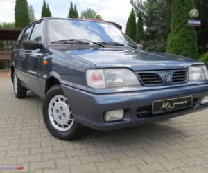 Fabrycznie nowu Polonez ponownie wystawiony na sprzedaż