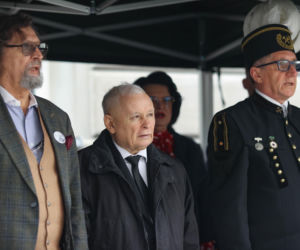 Jarosław Kaczyński na otwarciu wystawy pt. „Katyń 1940 - Smoleńsk 2010. Anatomia kłamstwa” w Muzeum Miejskim w Jastrzębiu-Zdroju