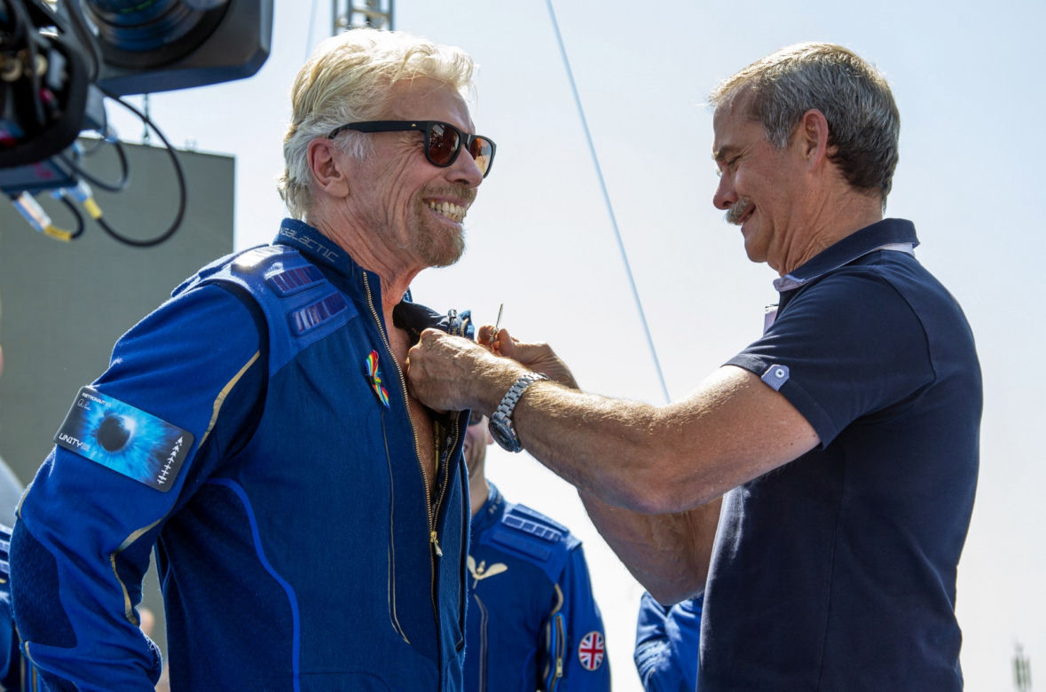 Miliarder Richard Branson poleciał w kosmos 