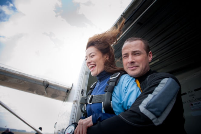 LEKARZE 2 sezon, odc. 1. Alicja (Magdalena Różczka), Maks (Paweł Małaszyński)