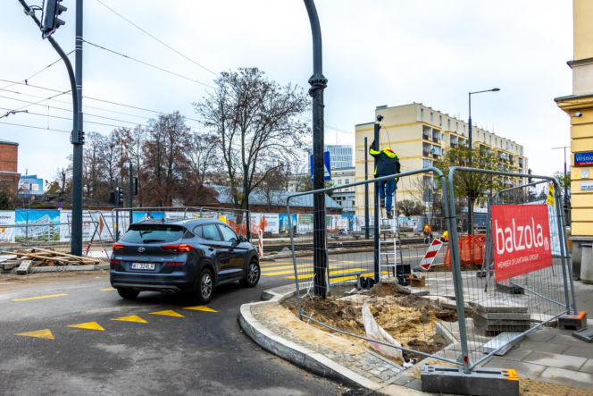 Tramwaj wzdłuż ul. Rakowieckiej w Warszawie - budowa