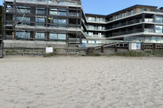 Apartamentowiec na plaży w Międzyzdrojach