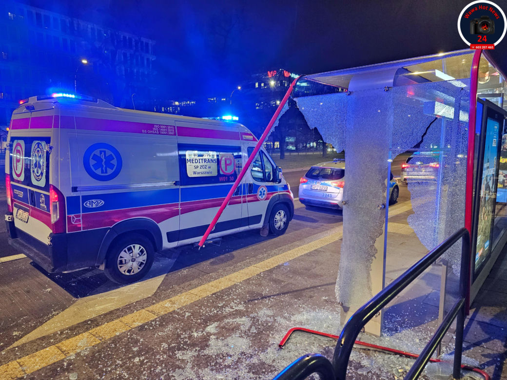 Nastolatek zamiast biletu wyjął paralizator! Dantejskie sceny na przystanku, kontroler w szpitalu