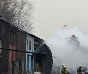 Pożar w Gliwicach. Spłonęły pomieszczenia stolarskie