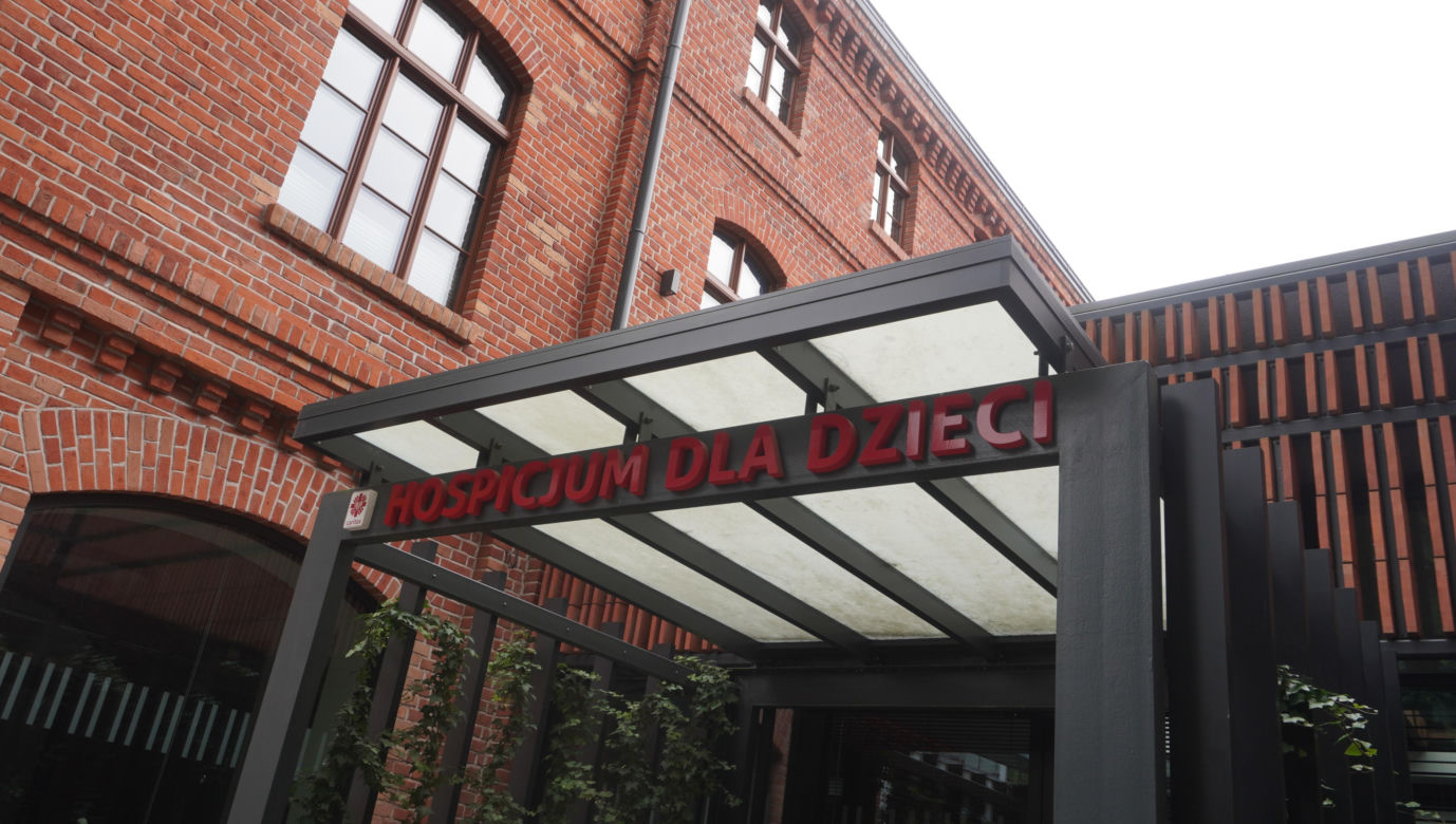 W Olsztynie znajduje się najpiękniejsza fasada zabytku w Europie. Kiedyś były tam koszary [ZDJĘCIA]