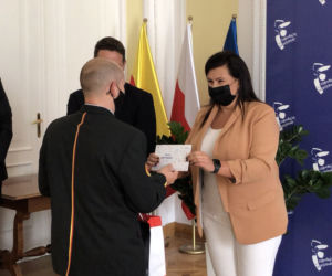 Oto warszawscy bohaterowie. Oni ratowali życie pasażerom