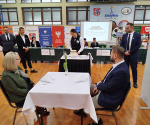 Już po raz ósmy w Siedlcach rywalizowali młodzi kelnerzy z całej Polski