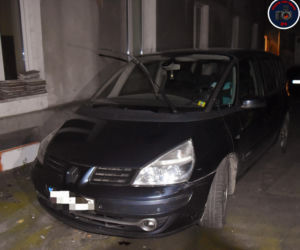 Koszmarny wypadek na Grochowskiej. Renault zabiło skuterzystę