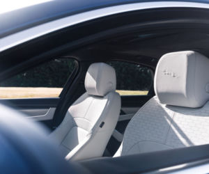 Nowy Jaguar XF (2021)