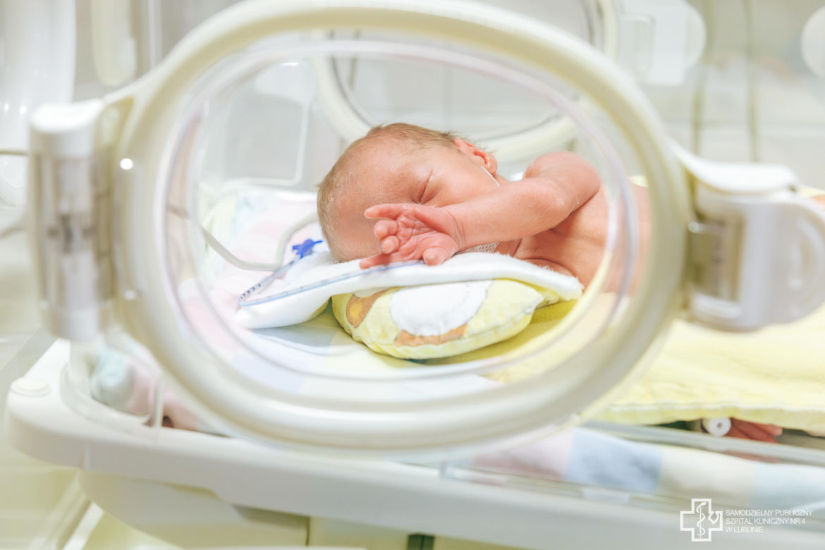 Taka ciąża to jak wygrana na loterii! W lubelskim szpitalu na świat przyszły czworaczki!