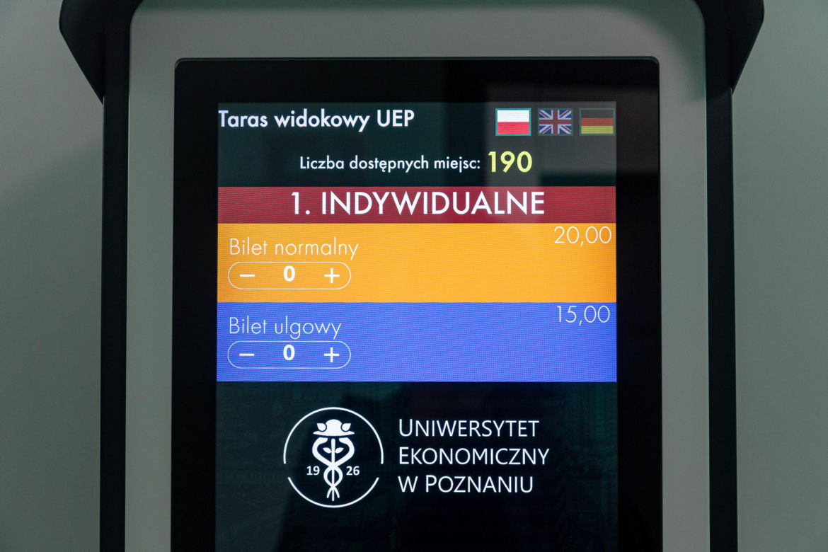 Po latach otwiera się taras widokowy w słynnym poznańskim wieżowcu