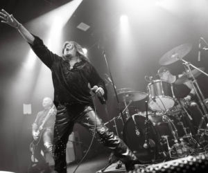 Legenda Rainbow łączy siły z polskimi muzykami. Doogie White’s White Noise ponownie rusza na podbój polskich scen!